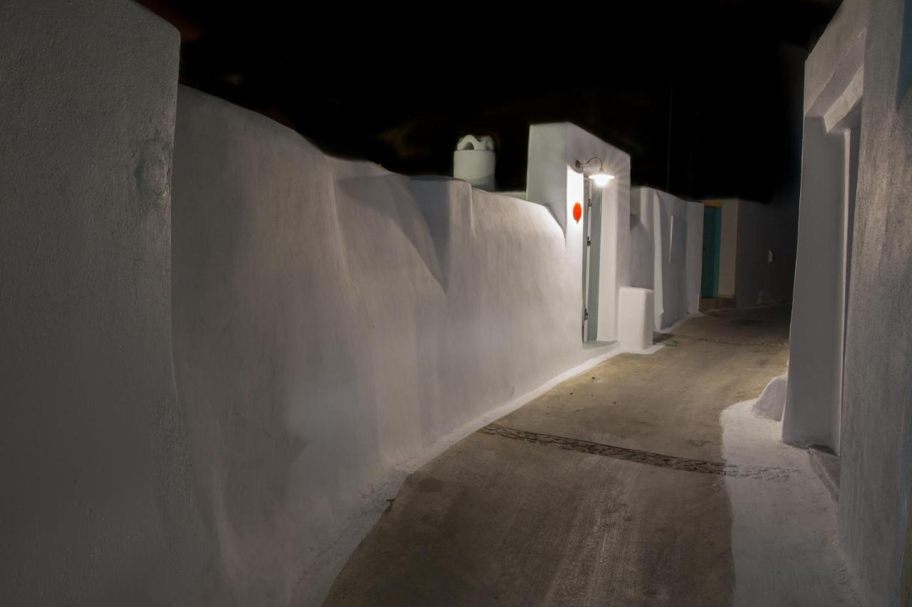 קרטראדוס Il Melograno Traditional Cave House מראה חיצוני תמונה